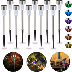 Create nel vostro giardino un’illuminazione suggestiva con questo set da 10 lampade solari. I paletti delle lampade a LED son ...