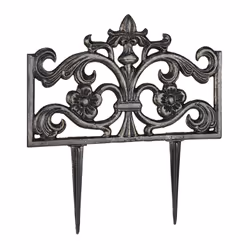 Un’aiuola di fiori ben curata è già di per sé altamente decorativa. Con questa bordura per aiuola dal design nostalgico creer ...