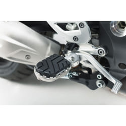 Kit pedane SW-MOTECH ION - BMW S 1000 XR (15-19), F 750/ 800/ 850 GS (17-)., nero-argento