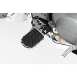 SW-Motech ION Aprilia / BMW / Suzuki Footrest Kit, nero-argento