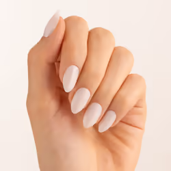 Essence nails in style Ongles des mains Blanc Monochromatique 12 pièce(s)