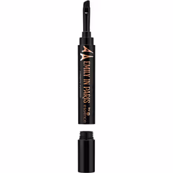 Essence Emily in Paris, Crema, Matita, Nero, 1,2 g, Alcool, Olio, Parabeni, ISODODECANE, TRIMETHYLSILOXYSILICATE, SYNTHETIC W ...