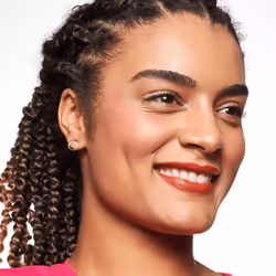Essence Baby Got Blush cipria 20 Blushin Berry Liquido - Vista aggiuntiva 4