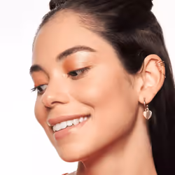 Essence Baby Got Glow 10 ml 30 Breezy Bronze - Vista aggiuntiva 6
