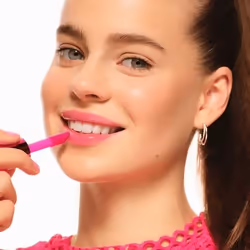 Essence hydra kiss LIP OIL burrocacao Olio per labbra 06 Cranberry Is Back Donna 4 ml - Vista aggiuntiva 5