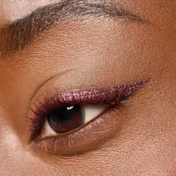 Essence COLOUR it! eyeliner 3 ml Liquido 02 Dark Cherry - Vista aggiuntiva 7
