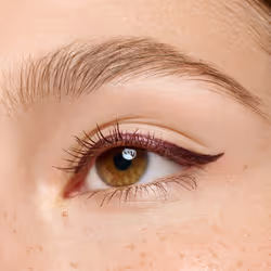 Essence COLOUR it! eyeliner 3 ml Liquido 02 Dark Cherry - Vista aggiuntiva 8