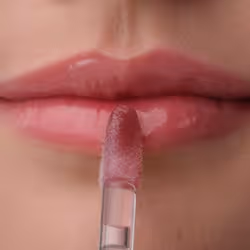 CATRICE Shine Supreme Lip Oil lucidalabbra 040 Cherry Lush - Vista aggiuntiva 5