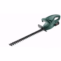 Tagliasiepi leggero a batteria da 18 V La POTENZA FOR ALL La batteria agli ioni di litio da 18 V offre prestazioni ottimali S ...
