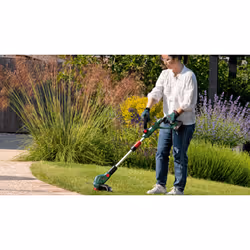 Bosch UniversalGrassCut 18V-23-450 2,3 cm Batteria Verde - Vista aggiuntiva 3