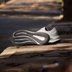 Adidas JQ4254_640 scarpa sportiva Bianco - Vista aggiuntiva 4