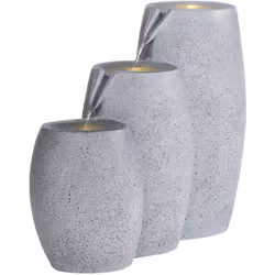 Fontana d'acqua per esterni con luce LED. Porta il rilassante suono dell’acqua che scorre nel tuo giardino con questa elegant ...