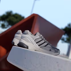 Adidas KI4444_580 sneaker alla moda Nero - Vista aggiuntiva 6