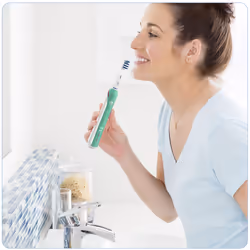 Oral-B TriZone 4000 Adulto Spazzolino TriZone Turchese - Vista aggiuntiva 7
