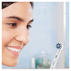 Oral-B PRO 2 2000N CrossAction Adulto Spazzolino rotante-oscillante Nero, Blu - Vista aggiuntiva 7