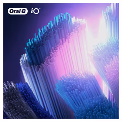Oral-B iO Ultimate Clean iO Testine Di Ricambio Ultimate Clean Nere. 2 Pezzi - Vista aggiuntiva 4