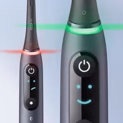 Oral-B iO 4210201363095 spazzolino elettrico Adulto Spazzolino rotante Nero - Vista aggiuntiva 2