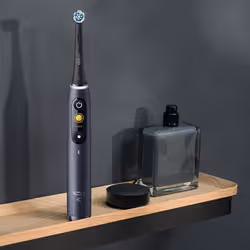 Oral-B iO 4210201363095 spazzolino elettrico Adulto Spazzolino rotante Nero - Vista aggiuntiva 5