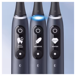 Oral-B iO 7n Spazzolino Elettrico Ricaricabile Nero Esclusivo Con Tecnologia Magnetica Rivoluzionaria, Display In Bianco E Nero, 1 Testina, 1 Custodia Da Viaggio Premium, Designed By Braun - Vista aggiuntiva 7
