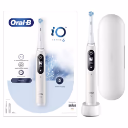 Oral-B iO - 6 - Spazzolino Elettrico Ricaricabile Bianco con Custodia da Viaggio - Vista aggiuntiva 4