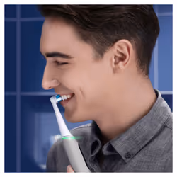 Oral-B iO Spazzolino Elettrico Ricaricabile 6S Grigio, 2 Testine, 1 Custodia Da Viaggio, 1 Spazzolino - Vista aggiuntiva 5
