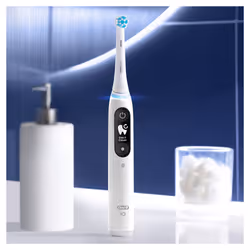 Oral-B iO iO6 Spazzolino Elettrico Ricaricabile Bianco con Custodia da Viaggio - Vista aggiuntiva 4