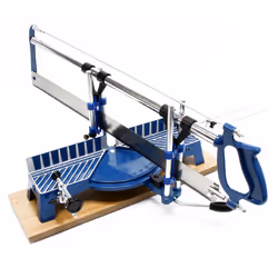 Sega a mano per segare il legno La sega ha una lama in acciaio Larghezza massima di taglio: 110 mm a 45°, 150 mm a 90° Altezz ...