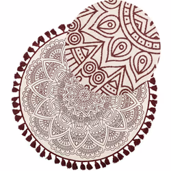 Tappeto in tessuto dal design orientale con frangette. Ammira i motivi intricati di questo tappeto e abbellisci qualsiasi amb ...