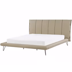 Comodo letto con testiera decorativa rivestito in similpelle beige. Porta lo stile contemporaneo in camera da letto con quest ...