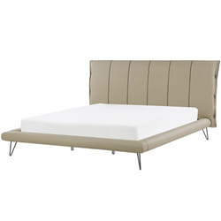 Elegante Letto in Similpelle Beige con Testiera Decorativa 180 x 200 cm Betin