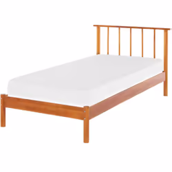 Elegante struttura letto in legno. Questo letto con rete a doghe si sposa bene con camere da letto in stile tradizionale, cou ...