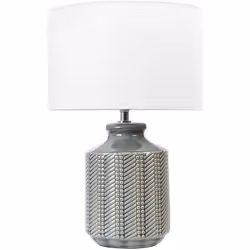 Lampada moderna con paralume. Illumina la tua casa e migliora il look di casa grazie a questa lampada da tavolo. Realizzata a ...