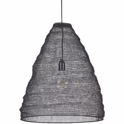 Lampadario con paralume traforato. Ammira il fascino irresistibile di questo lampadario in metallo. Con il suo raffinato moti ...