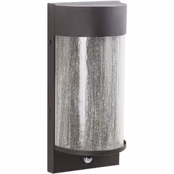 Lampada a LED da esterno. Arricchisci il fascino della tua area esterna con una lampada moderna dotata di una comoda funzione ...