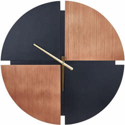 Beliani - Orologio da parete di forma ovale in legno chiaro e nero 60 cm Aramon