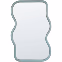 Specchio da appendere. Questo specchio da parete è un accessorio indispensabile per tutti gli interni contemporanei. Decorati ...