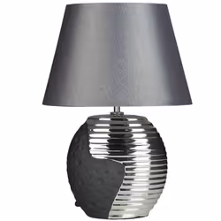 Lampada elegante in nero e argento. Questa lampada da tavolo saprà integrarsi a ogni stanza sia essa in stile tradizionale o  ...
