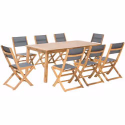 Set di tavolo e sedie da giardino. Questo elegante set di mobili da esterno in legno, composto da 1 tavolo e 8 sedie, è la sc ...
