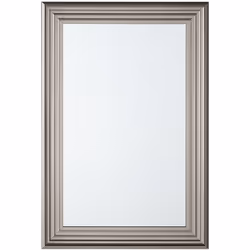 Elegante specchio da muro con cornice decorativa. Il design semplice e universale con un tocco di eleganza - queste sono le q ...