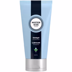 Lubrificante organico a base d`acqua: si adatta perfettamente ai tuoi preservativi