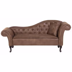 Chaise-longue vintage rivestita in scamosciato sintetico marrone. Questa chaise longue è l'ideale per interni in stile modern ...