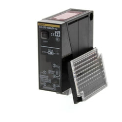 Omron - Sensore fotoelettrico con catarifrangente 4m ca/cc E3JM-R4M4-G