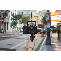 Sony α Alpha 6100 Fotocamera Digitale Mirrorless con Obiettivo Intercambiabile, Sensore APS-C, Real Time Eye AF e Real Time Tracking e Autofocus, Nero - Vista aggiuntiva 6