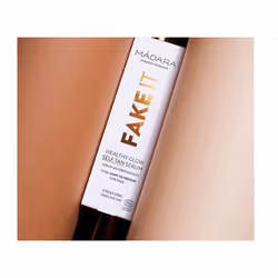 MÁDARA Cosmetics Fake It Siero per viso 30ml Donna