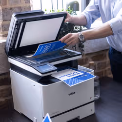 Brother DCP-L8630CDW stampante multifunzione Laser A4 2400 x 600 DPI 31 ppm Wi-Fi - Vista aggiuntiva 6