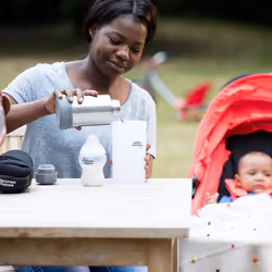 Tommee Tippee Travel Bottle And Food Warmer scaldavivande Acciaio inox, Bianco - Vista aggiuntiva 5