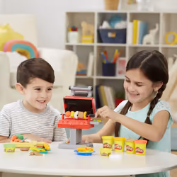Play-Doh Kitchen Creations Barbecue Playset, per bambini dai 3 anni in su, con 6 colori atossici - Vista aggiuntiva 4