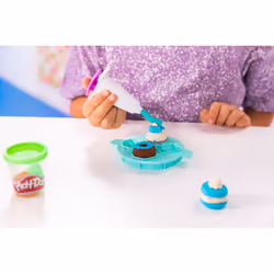 Play-Doh Kitchen Creations Il Magico Mixer, impastatrice giocattolo con finti accessori da cucina, giocattolo per attività manuali per bambini e bambine - Vista aggiuntiva 6