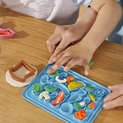 Play-Doh Il Mio Primo Set da Chef, 14 accessori finti da cucina, giocattoli per bambini e bambine dai 3 anni in su, attività manuali per età prescolare - Vista aggiuntiva 5