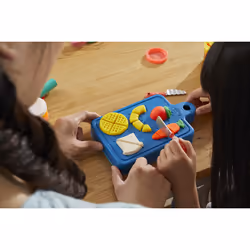 Play-Doh Il Mio Primo Set da Chef, 14 accessori finti da cucina, giocattoli per bambini e bambine dai 3 anni in su, attività manuali per età prescolare - Vista aggiuntiva 6